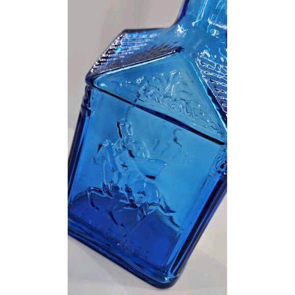 Wheaton Cobalt Blue Glass Bottle Decanter Embossed Paul Revere 1775 Vintage 60s - Picture 3 of 10